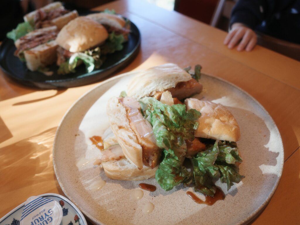 サンメール雲場のマスタードチキンサンド