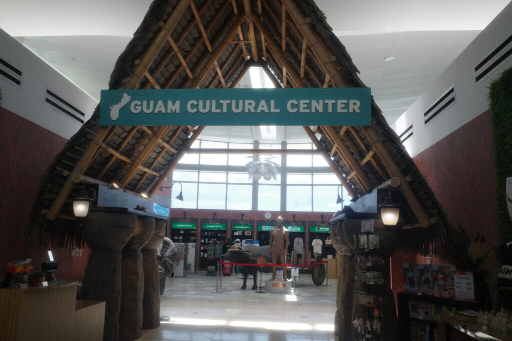 グアム国際空港の土産店