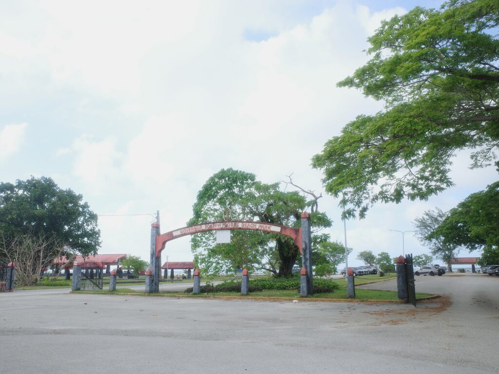 イーパオビーチの駐車場